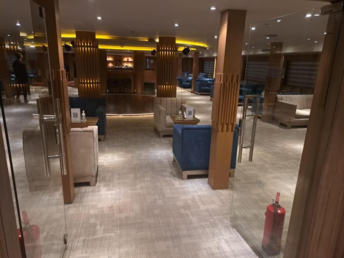 Five Star Nile Cruise From Aswan To Luxor Hotel Ngoại thất bức ảnh