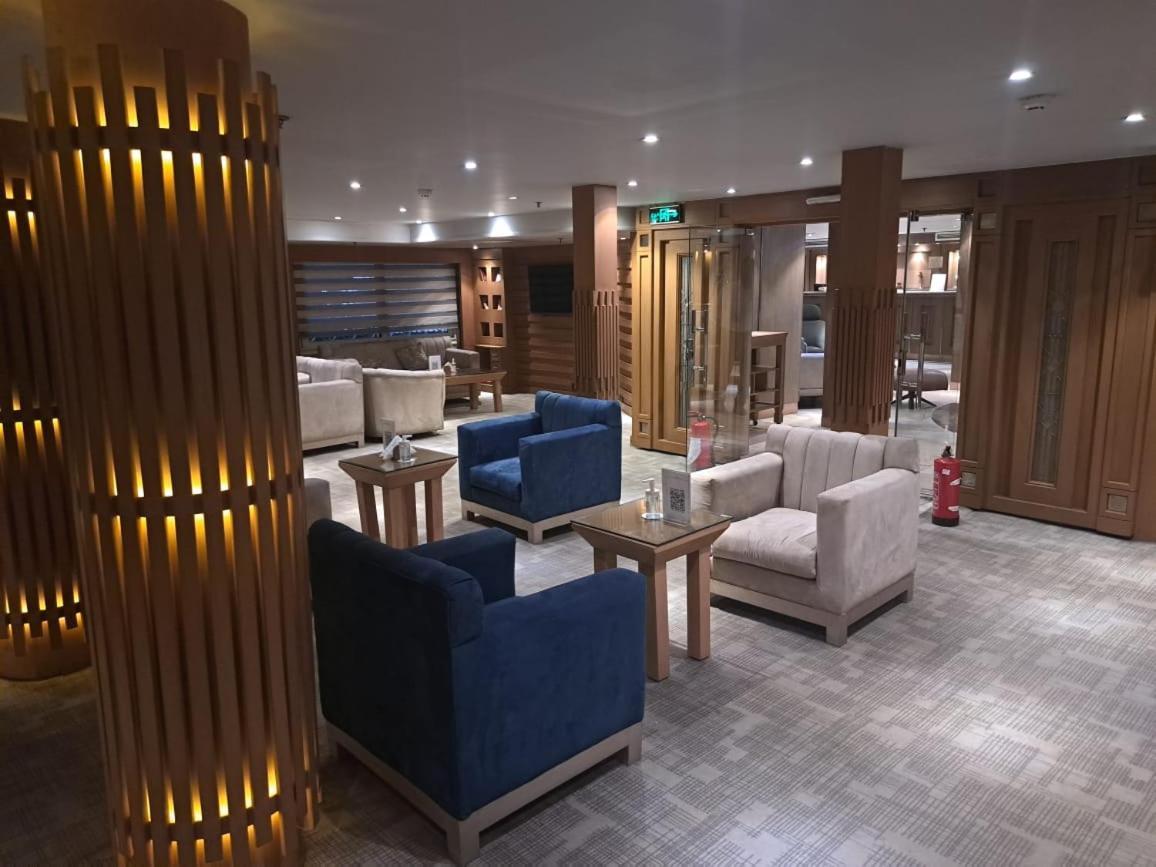 Five Star Nile Cruise From Aswan To Luxor Hotel Ngoại thất bức ảnh