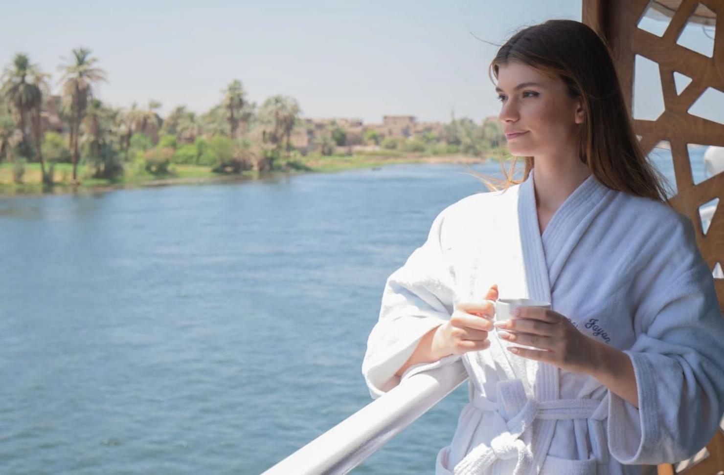 Five Star Nile Cruise From Aswan To Luxor Hotel Ngoại thất bức ảnh